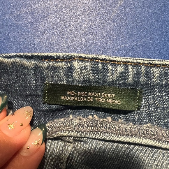 Wild Fable Mid Rise Maxi Skirt Size 10R Denim Raw Hem Casual City Western - Picture 5 of 7